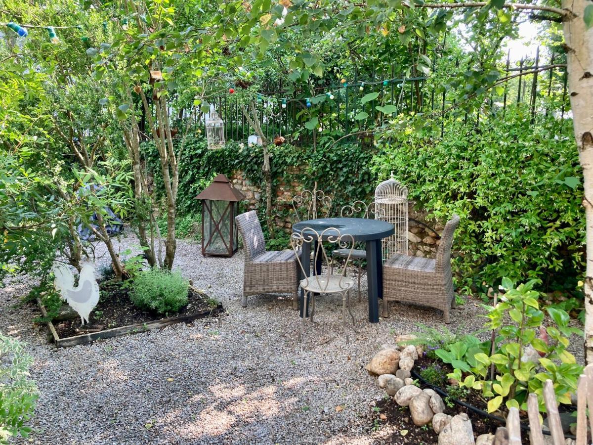 16 Bis-Gite-Hotel-Studio Marssac-sur-Tarn 外观 照片